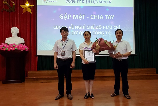 Trân trọng và ghi nhận những đóng góp của CBCNV